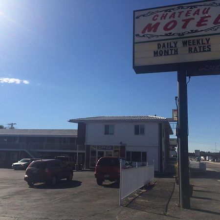 Chateau Motel Colorado Springs Exterior photo